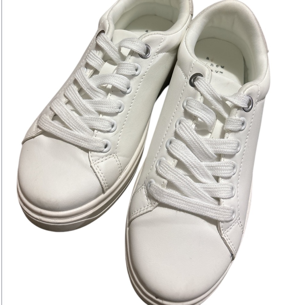 Target A New Day Tennis Shoes‎ / 6.5